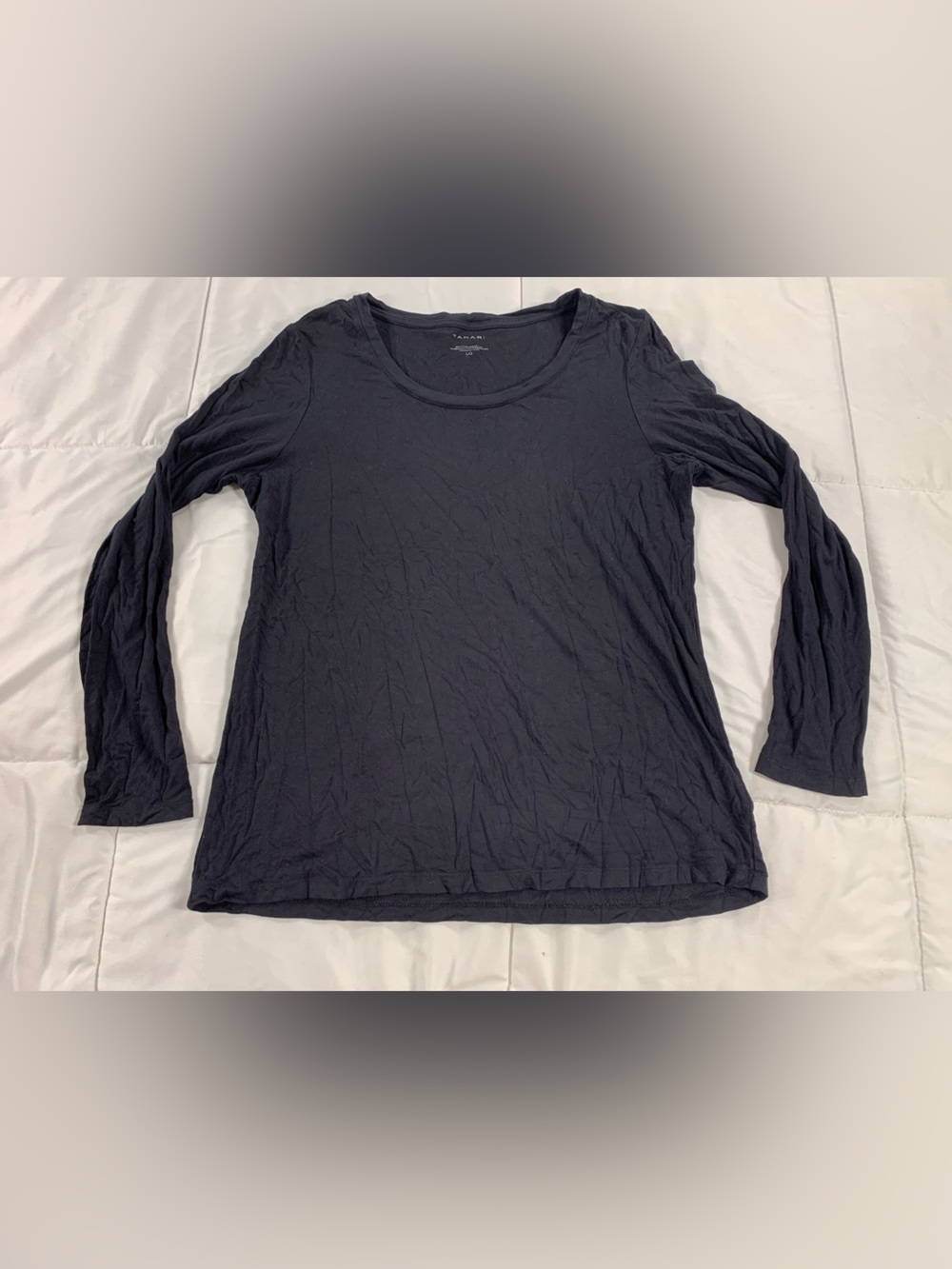 Pre loved TAHARI long sleeve shirt womens size L